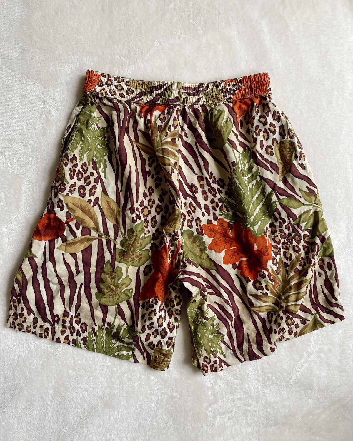VINTAGE WELCOME TO THE JUNGLE SHORTS