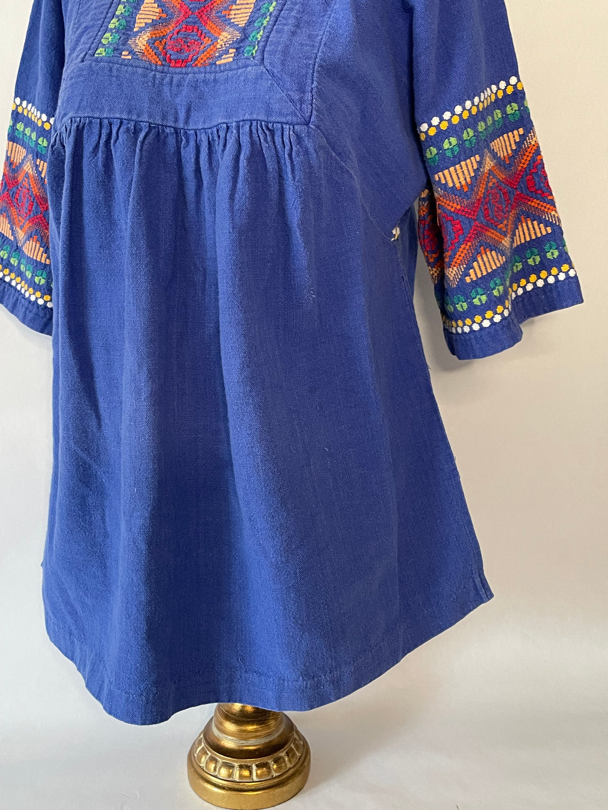 VINTAGE EMBROIDERED PEASANT TOP