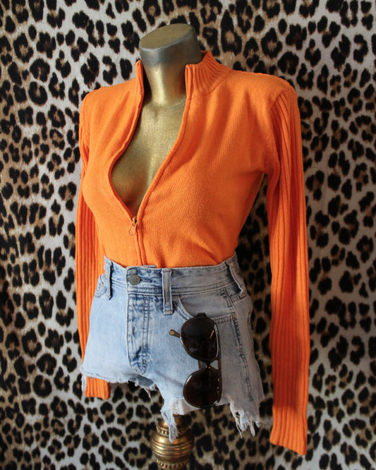 VINTAGE 90’S/Y2K ORANGE ZIP UP SWEATER