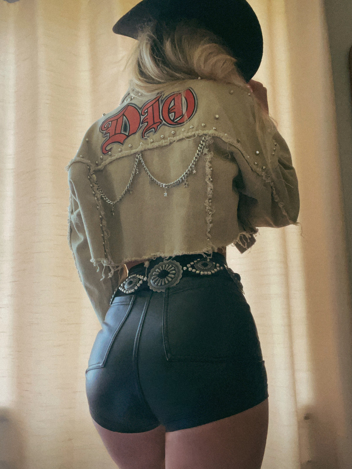 THE DIO JACKET