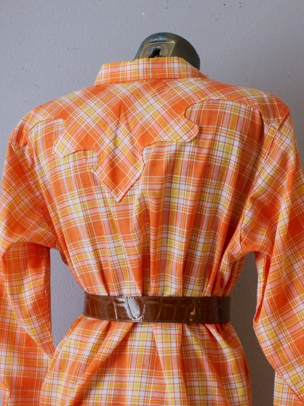 VINTAGE ORANGE AND YELLOW PLAID PEARL SNAP BUTTON-UP