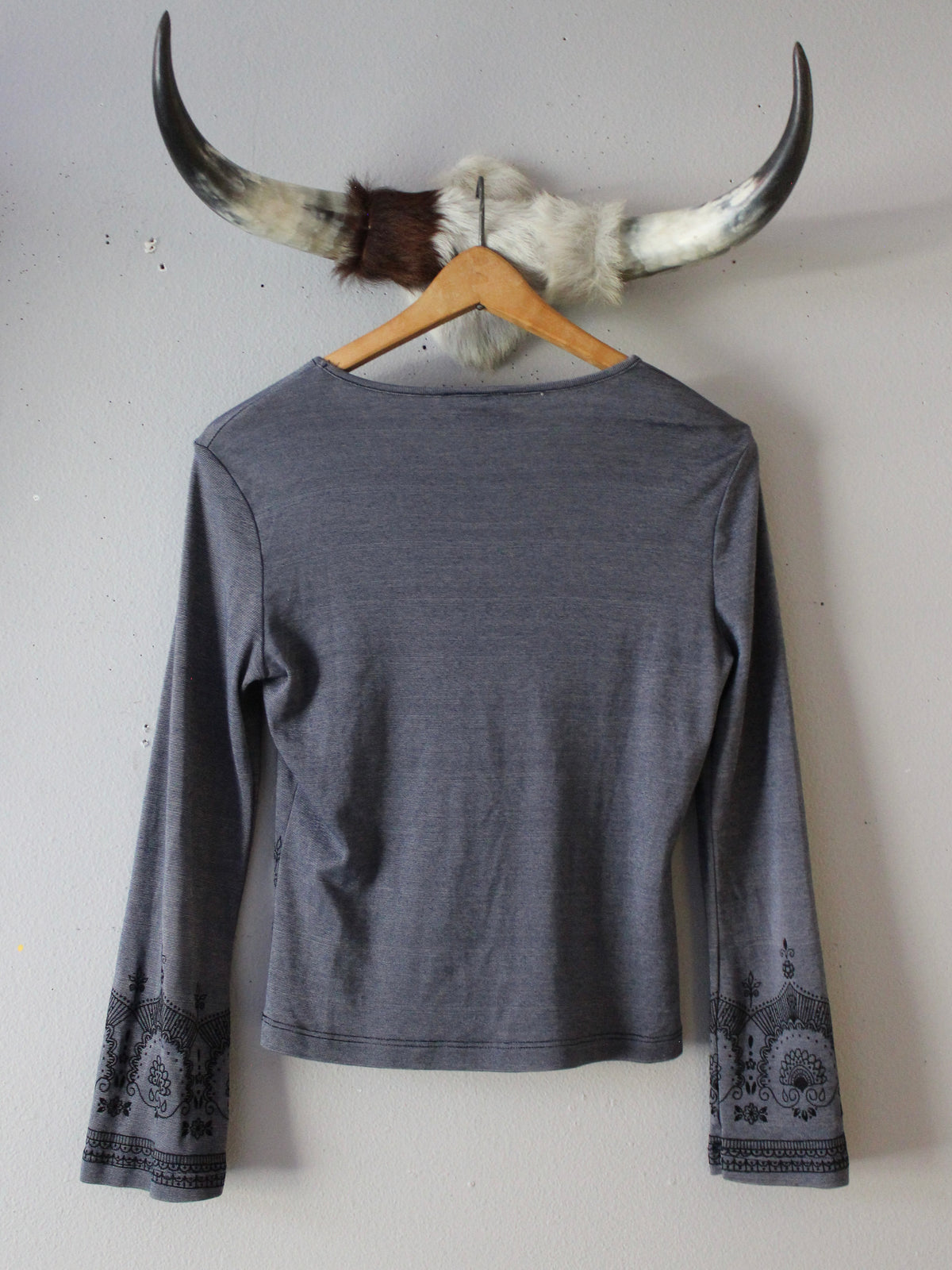 VINTAGE BELL SLEEVE TOP