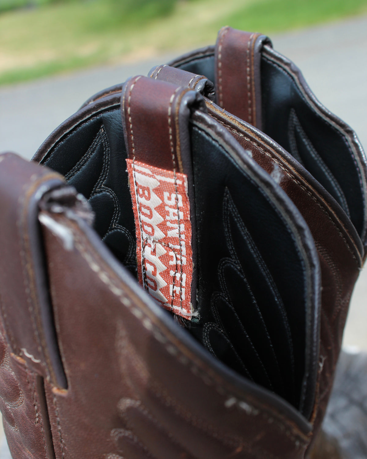 VINTAGE BUTTERFLY STITCH BOOTS