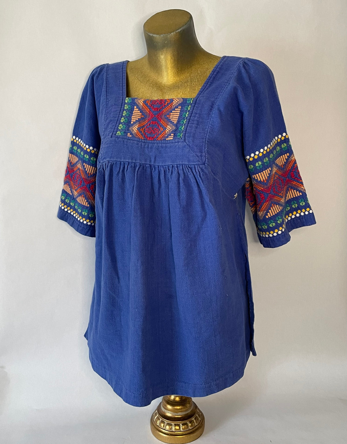 VINTAGE EMBROIDERED PEASANT TOP