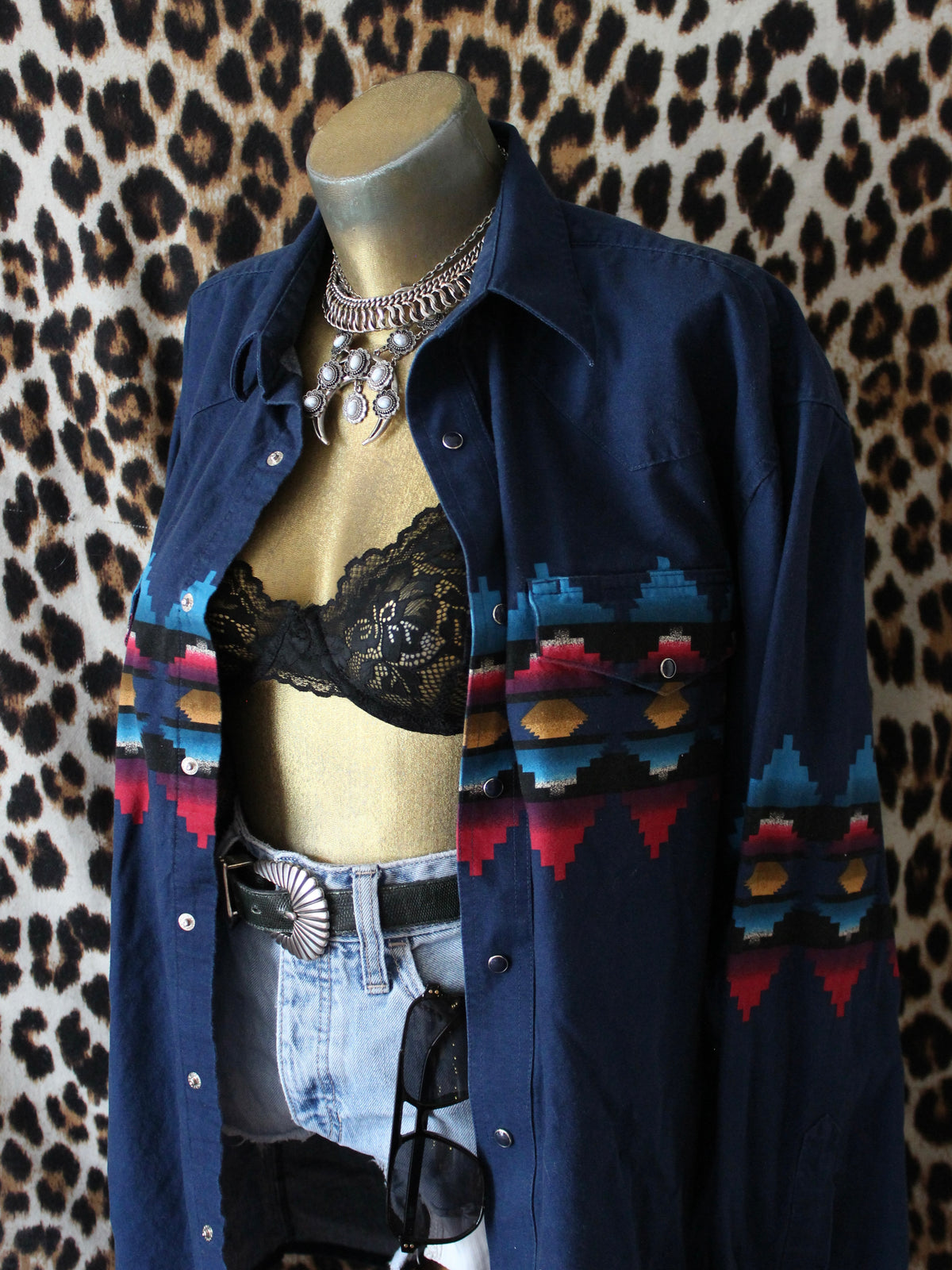 VINTAGE WRANGLER SOUTHWEST STYLE BUTTON-UP