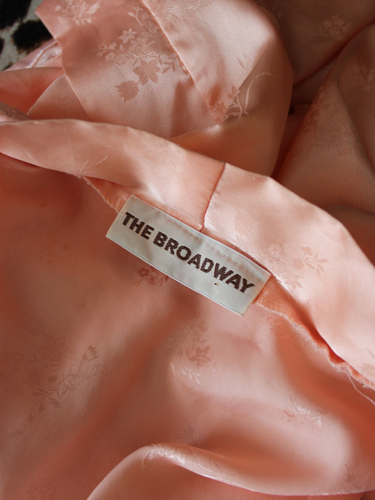 VINTAGE POWDER PINK KIMONO