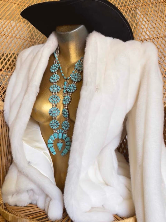 VINTAGE LUXURY WHITE FAUX FUR COAT