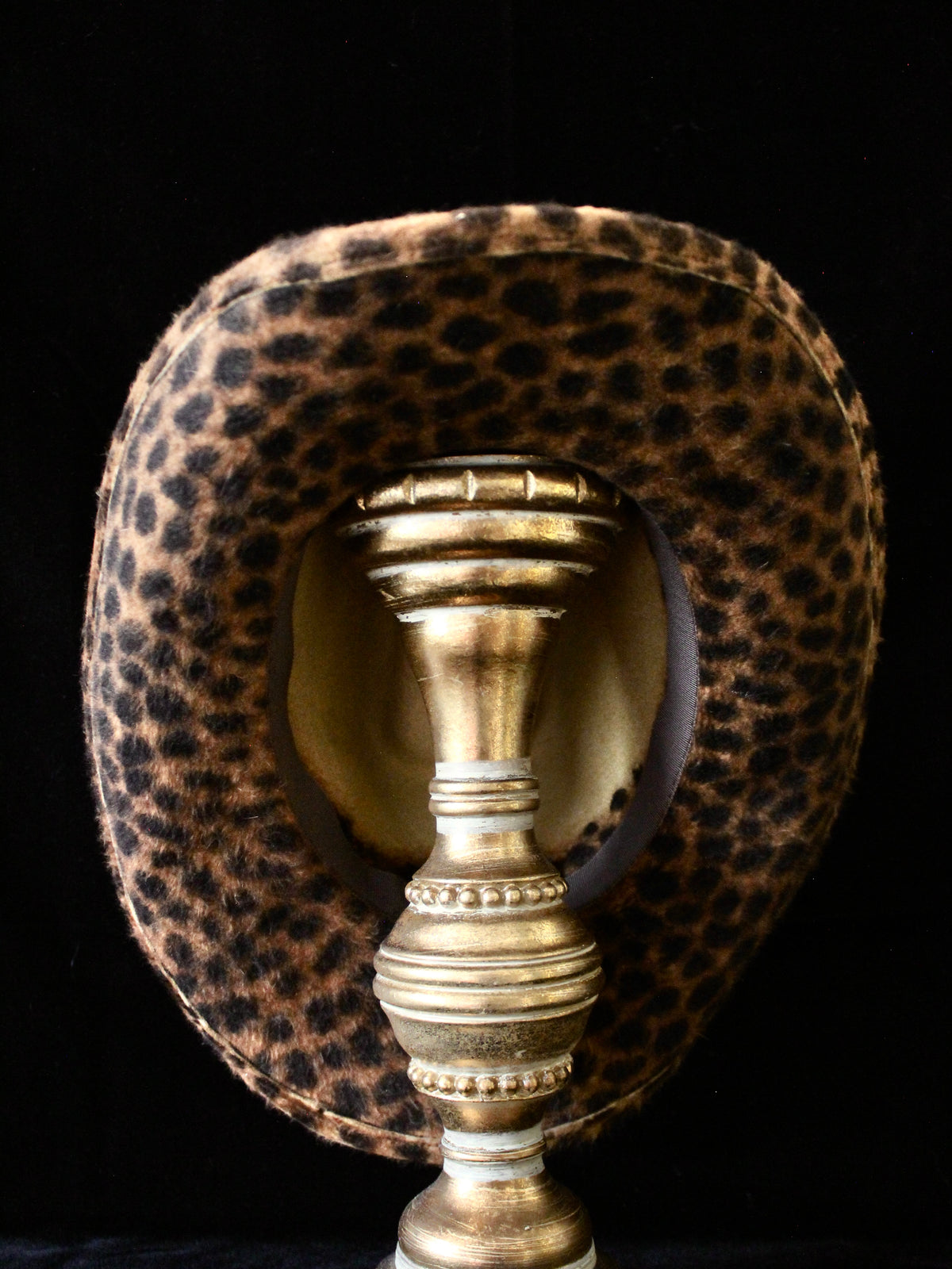 VINTAGE CHEETAH WOMENS COWBOY HAT