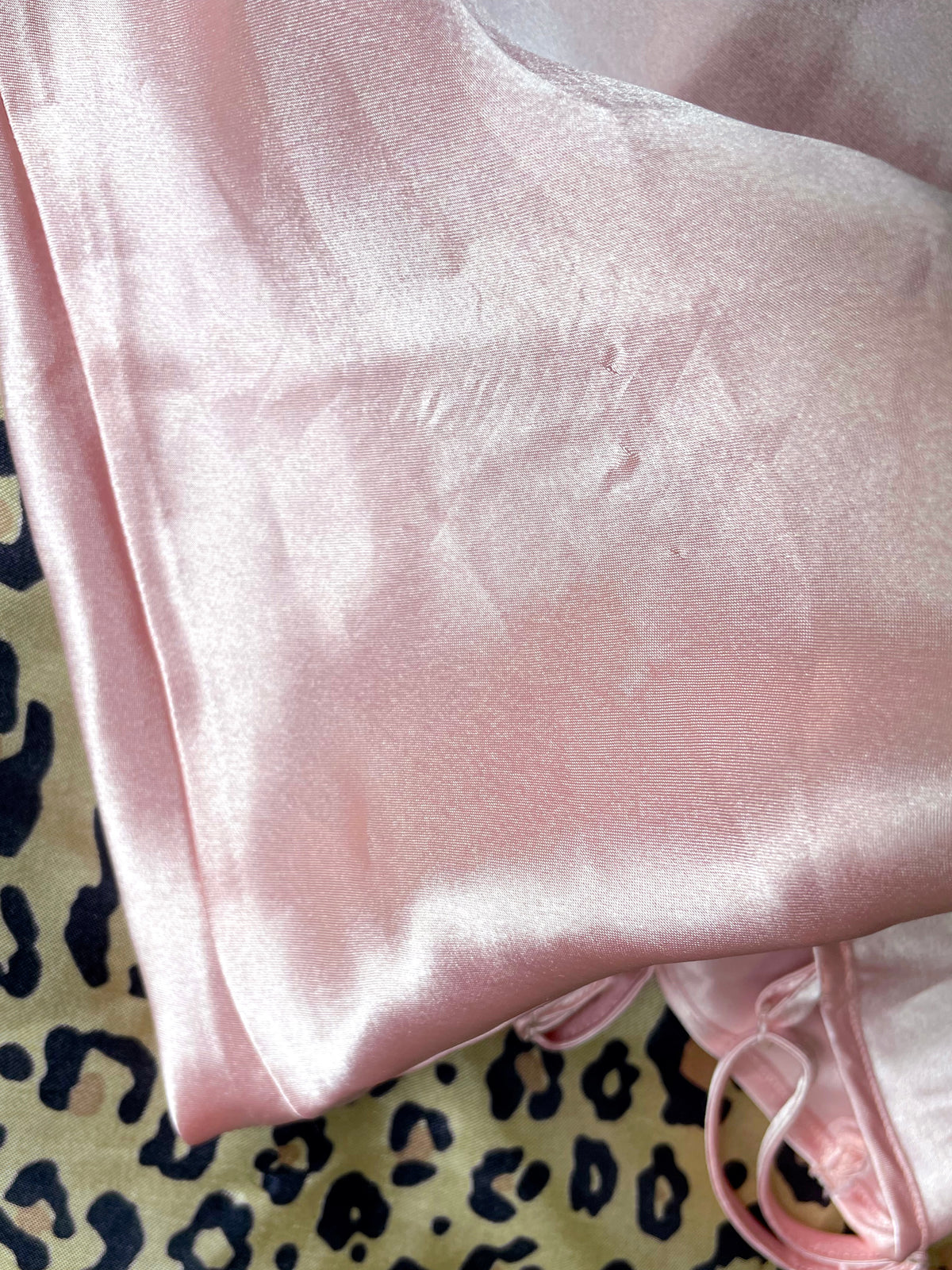VINTAGE VICTORIA’S SECRET CHAMPAGNE PINK CAMI