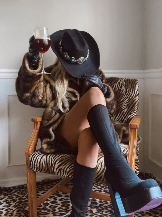 VINTAGE LUXURY COAT