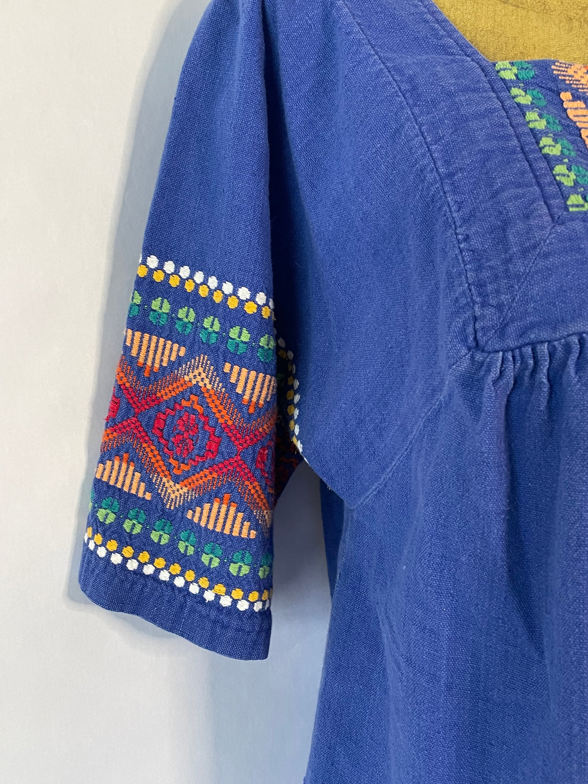 VINTAGE EMBROIDERED PEASANT TOP