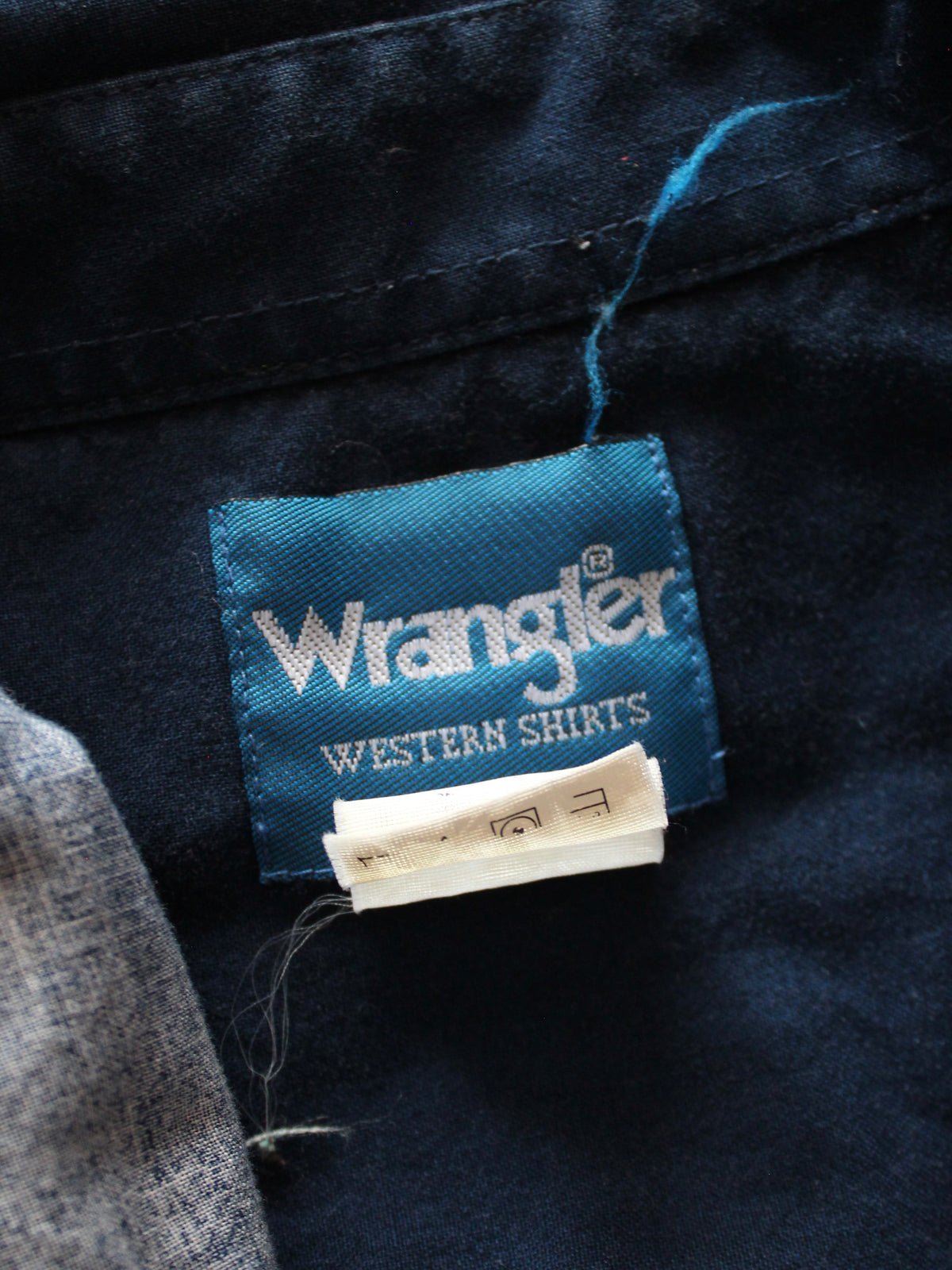 VINTAGE WRANGLER SOUTHWEST STYLE BUTTON-UP