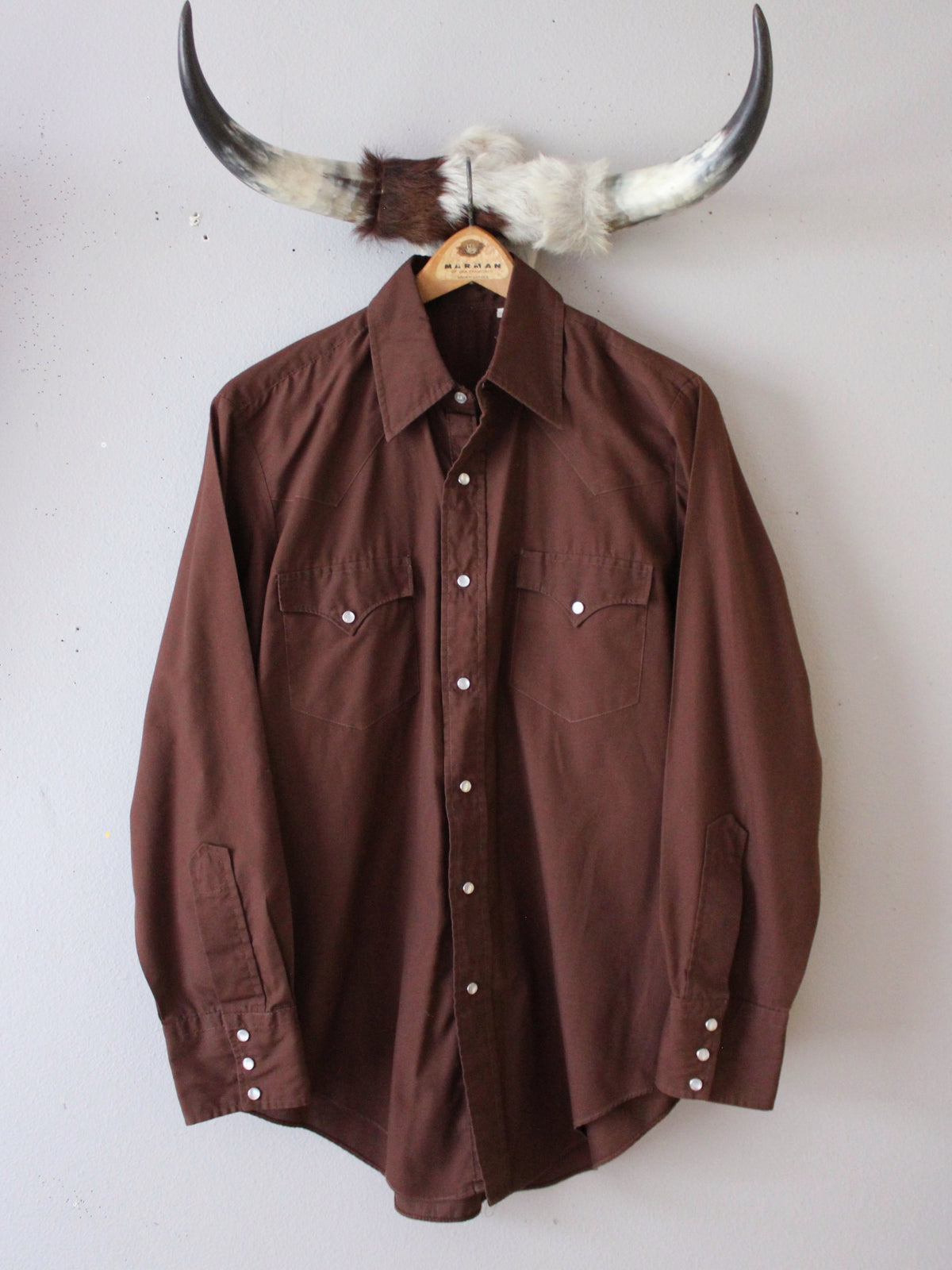 VINTAGE BROWN PEARL SNAP BUTTON-UP
