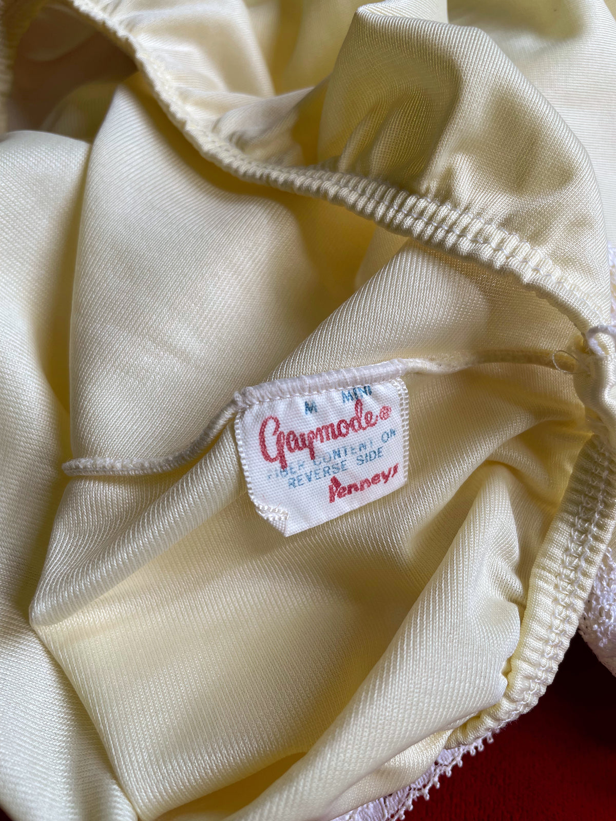 VINTAGE YELLOW SLIP SKIRT WITH WHITE TRIM