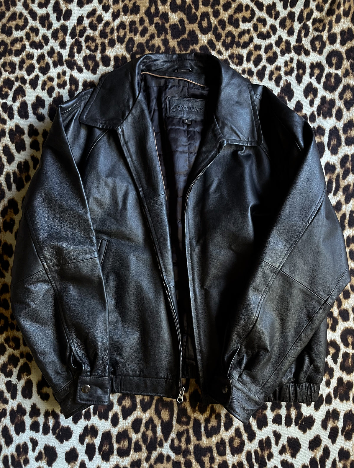 VINTAGE LEATHER BOMBER JACKET