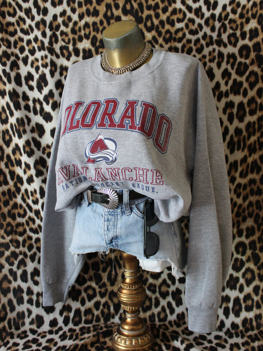 VINTAGE COLORADO AVALANCHE CREWNECK