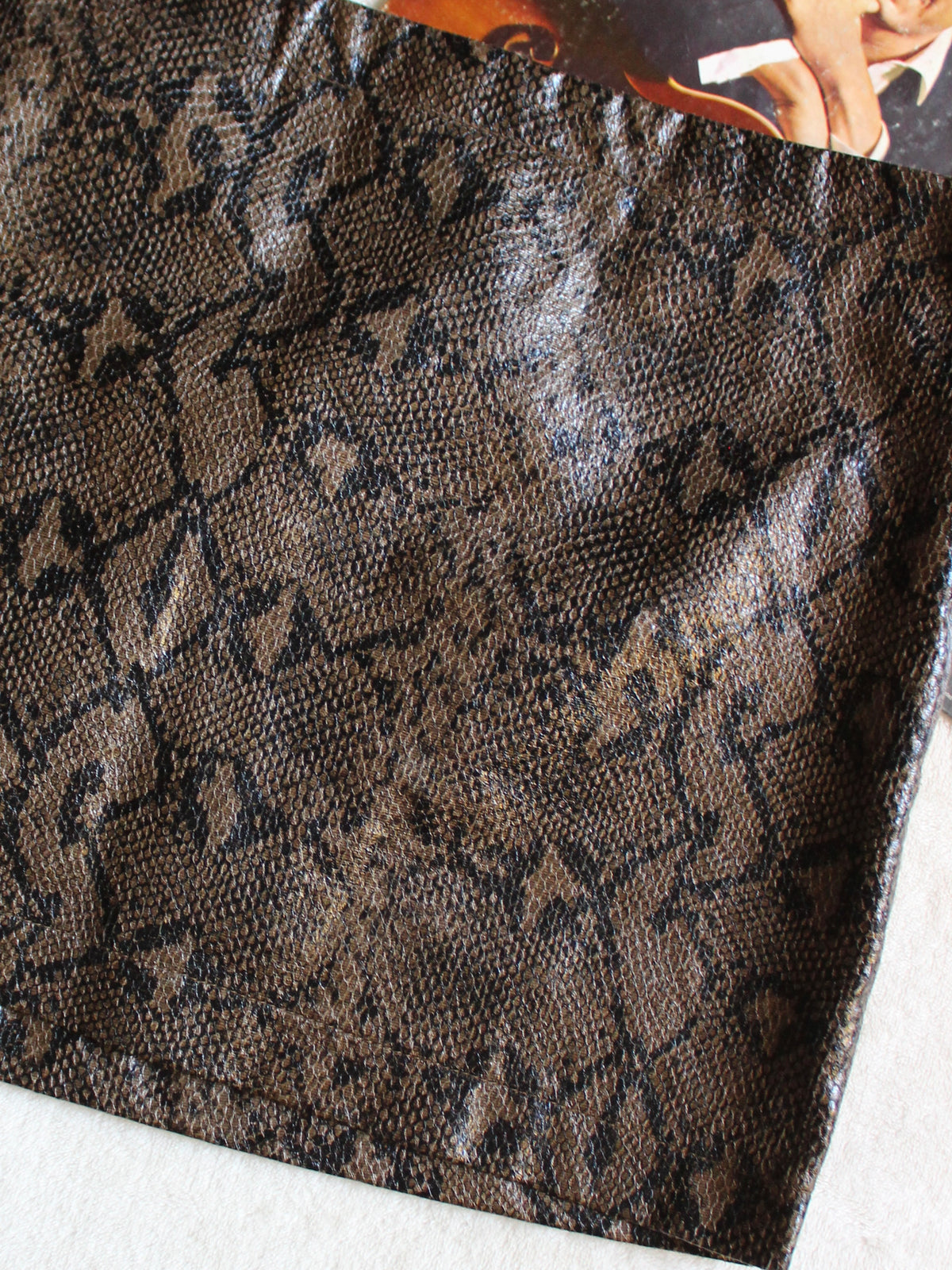 SNAKE PRINT MICRO SKIRT