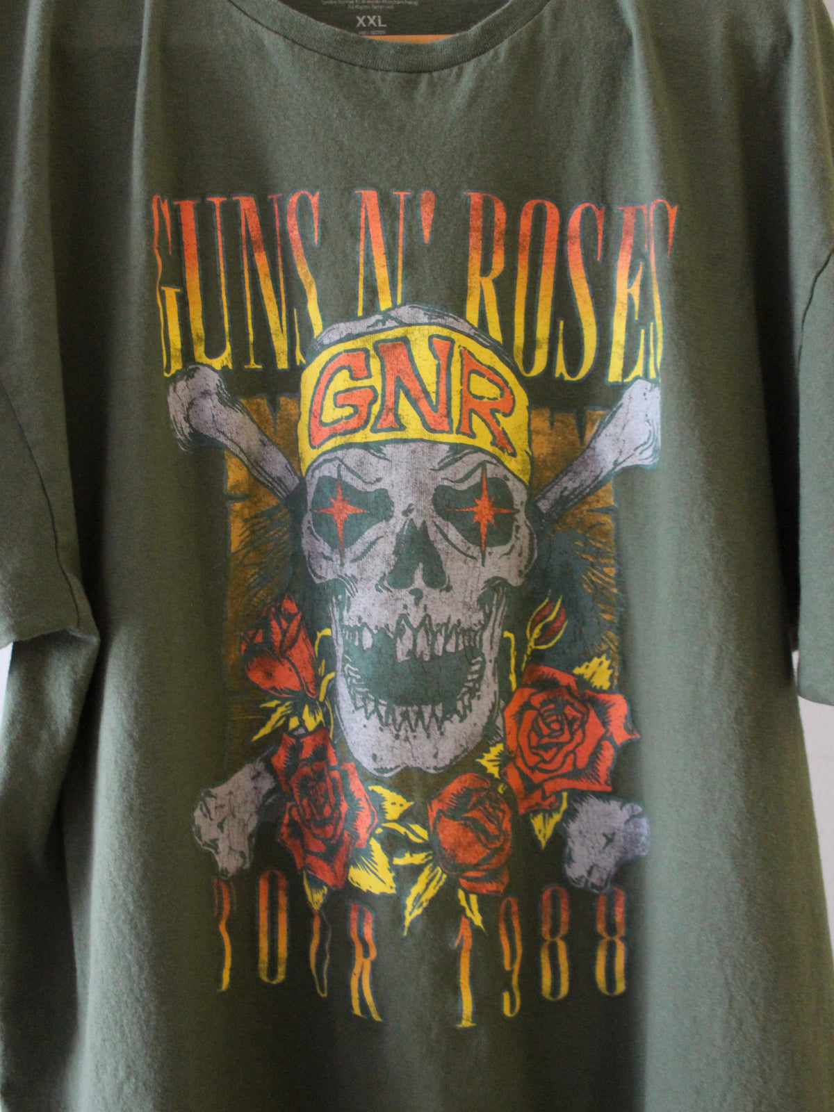 ARMY GREEN GUNS N ROSES TEE